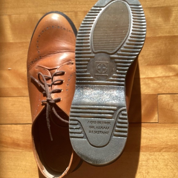 Dr. Martens Tan Leather Oxfords - Picture 2 of 2